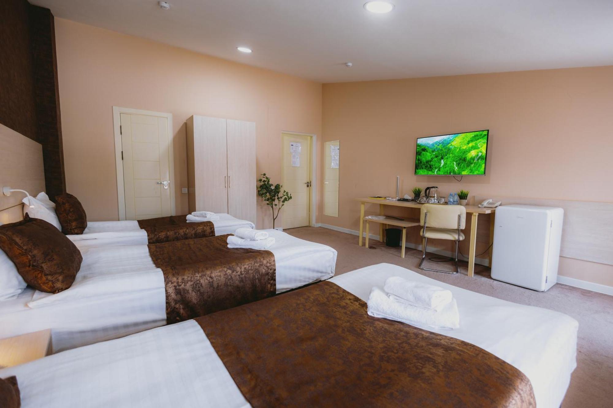 City Hotel Tashkent Luaran gambar