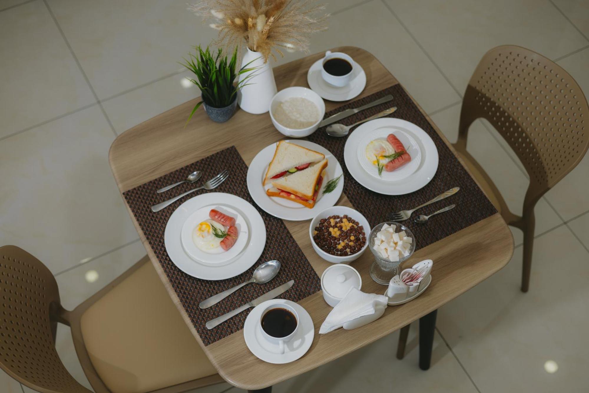City Hotel Tashkent Luaran gambar