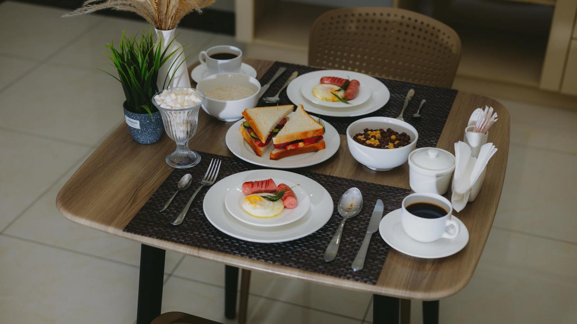 City Hotel Tashkent Luaran gambar