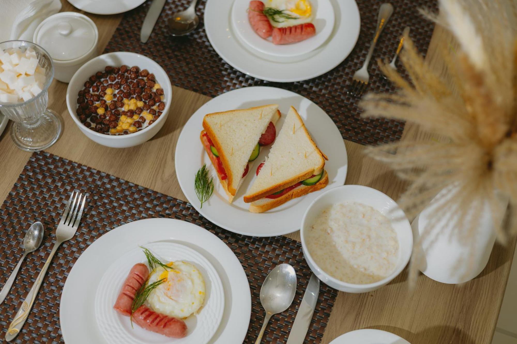 City Hotel Tashkent Luaran gambar