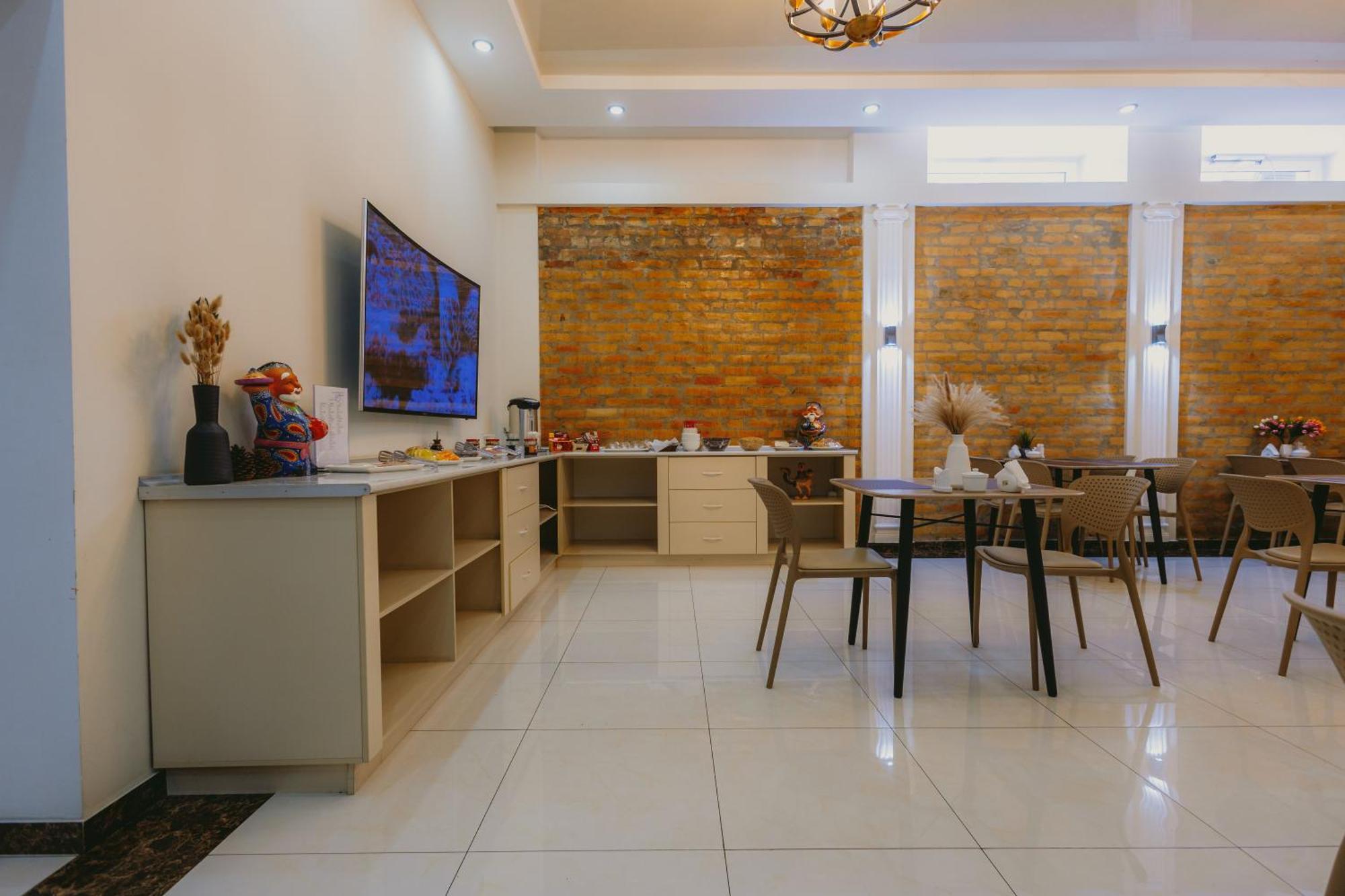 City Hotel Tashkent Luaran gambar