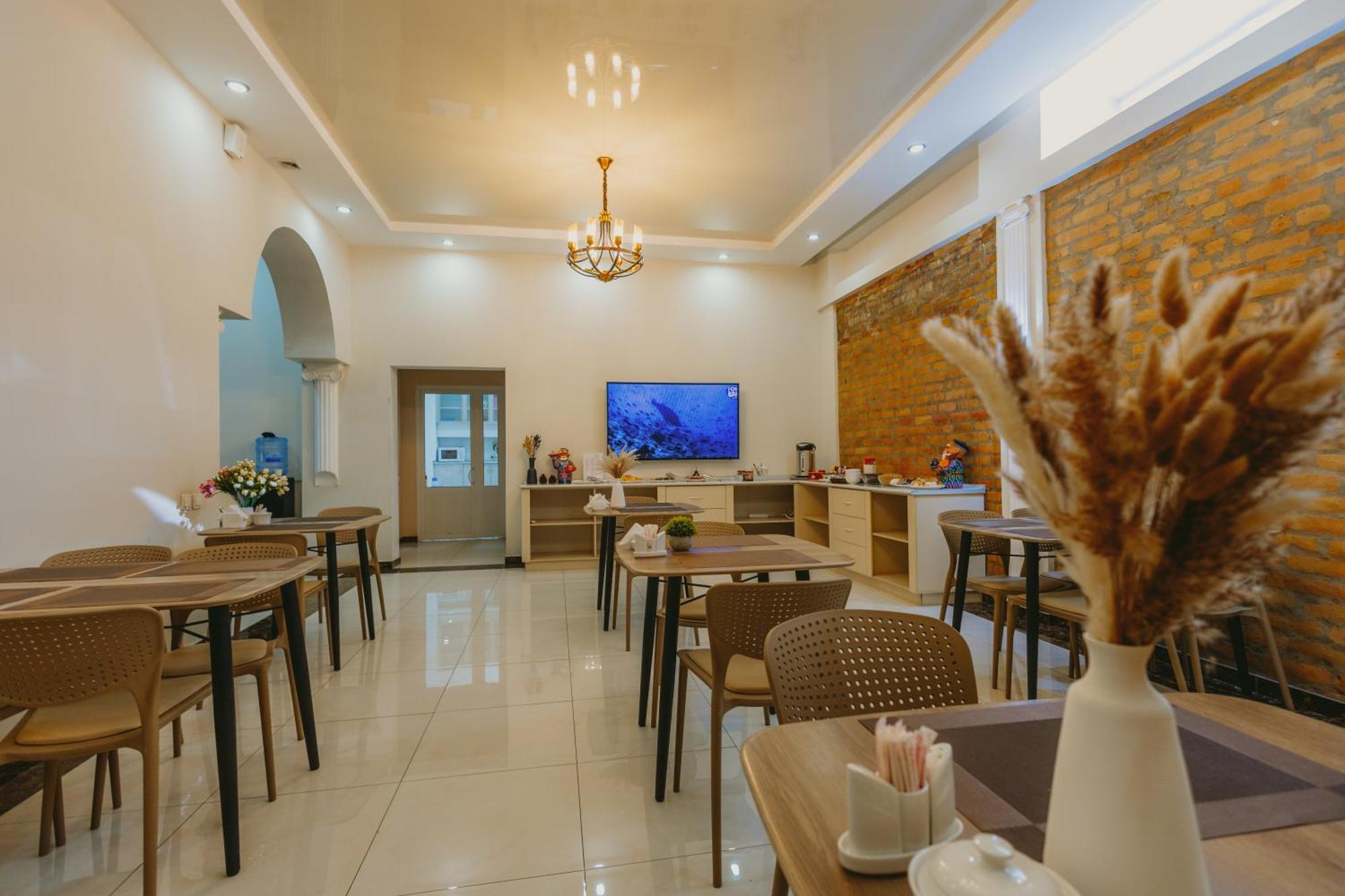 City Hotel Tashkent Luaran gambar