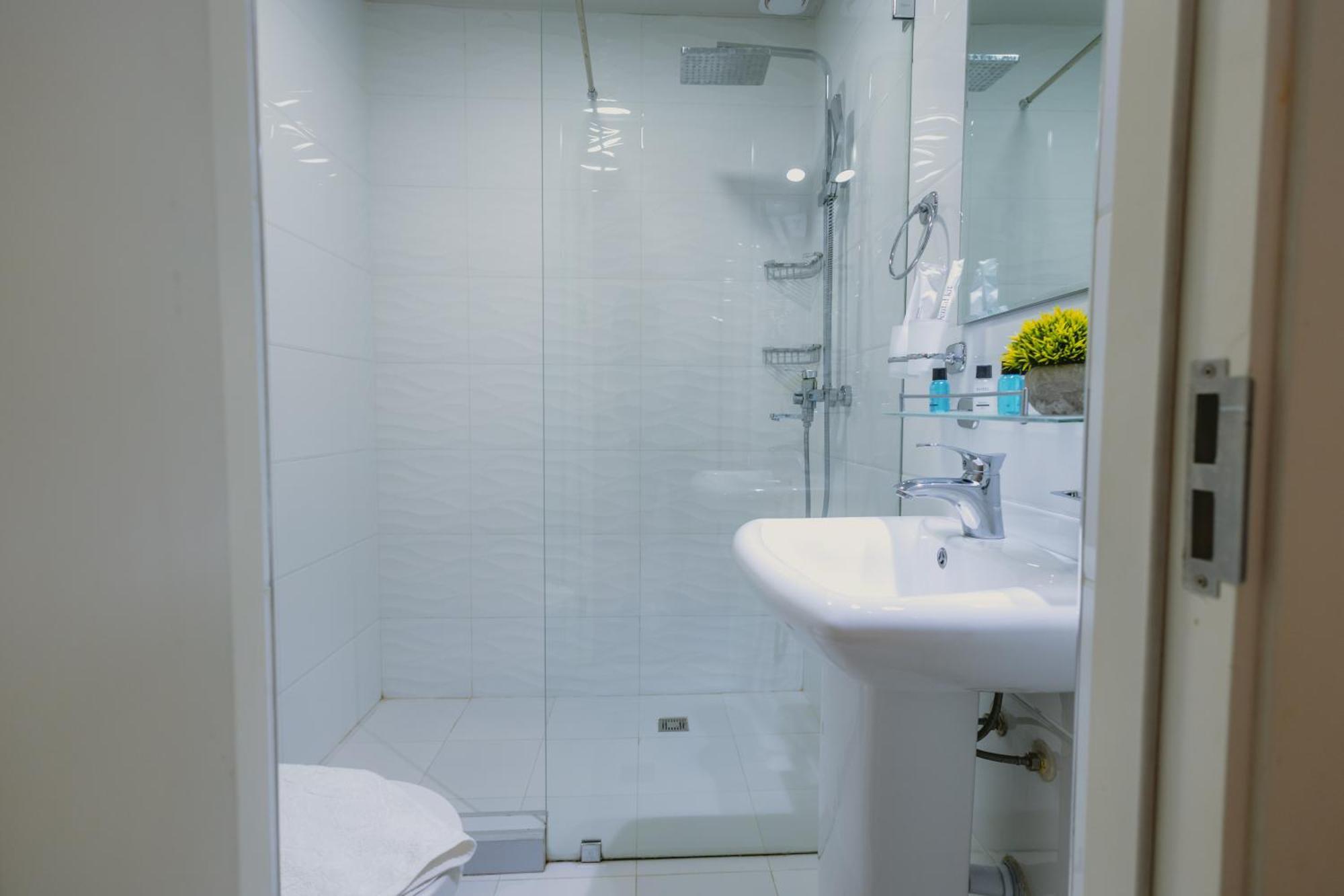 City Hotel Tashkent Luaran gambar