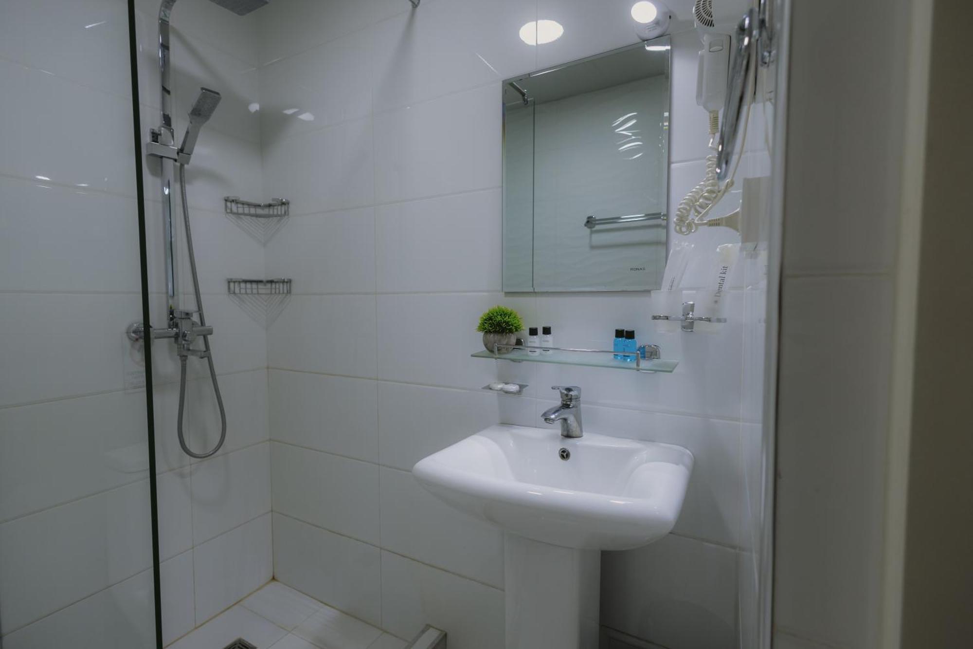 City Hotel Tashkent Luaran gambar