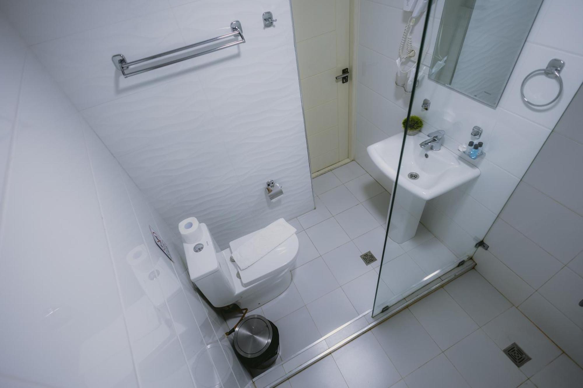 City Hotel Tashkent Luaran gambar