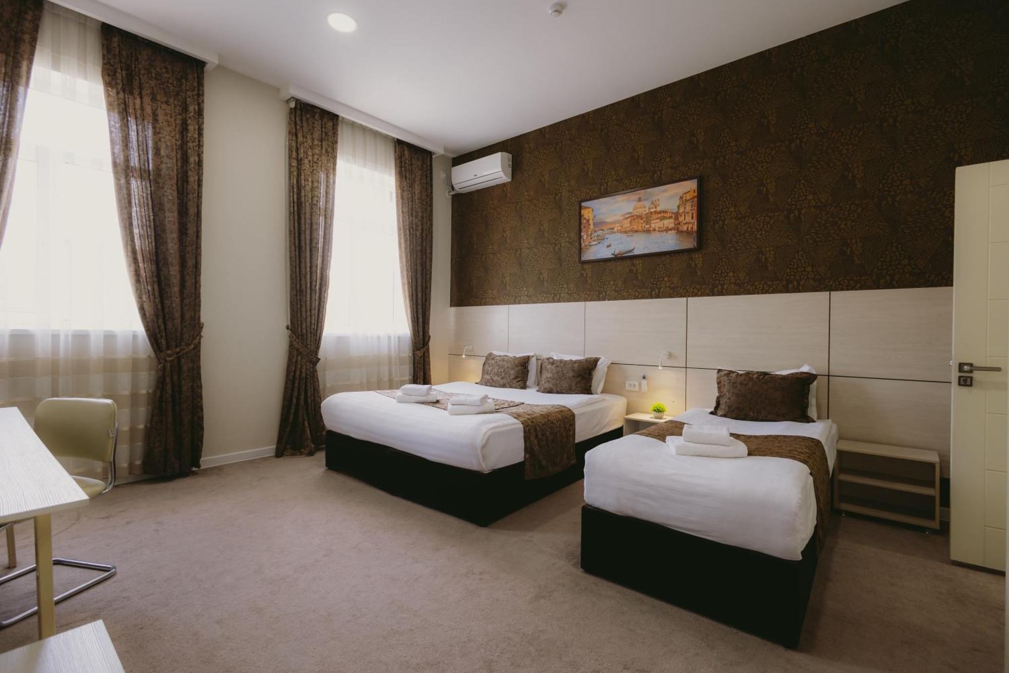 City Hotel Tashkent Luaran gambar
